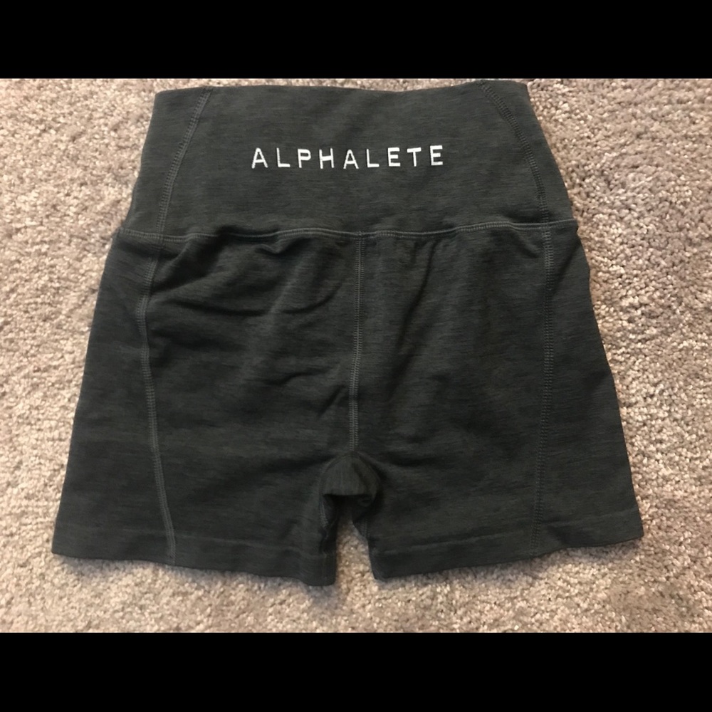 Like new Alphalete Black Marl Shorts SZ S